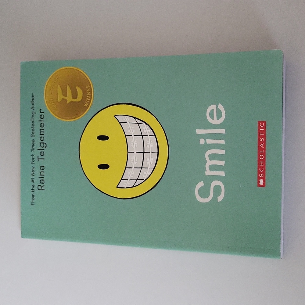 Raina Telgemeier: Smile book